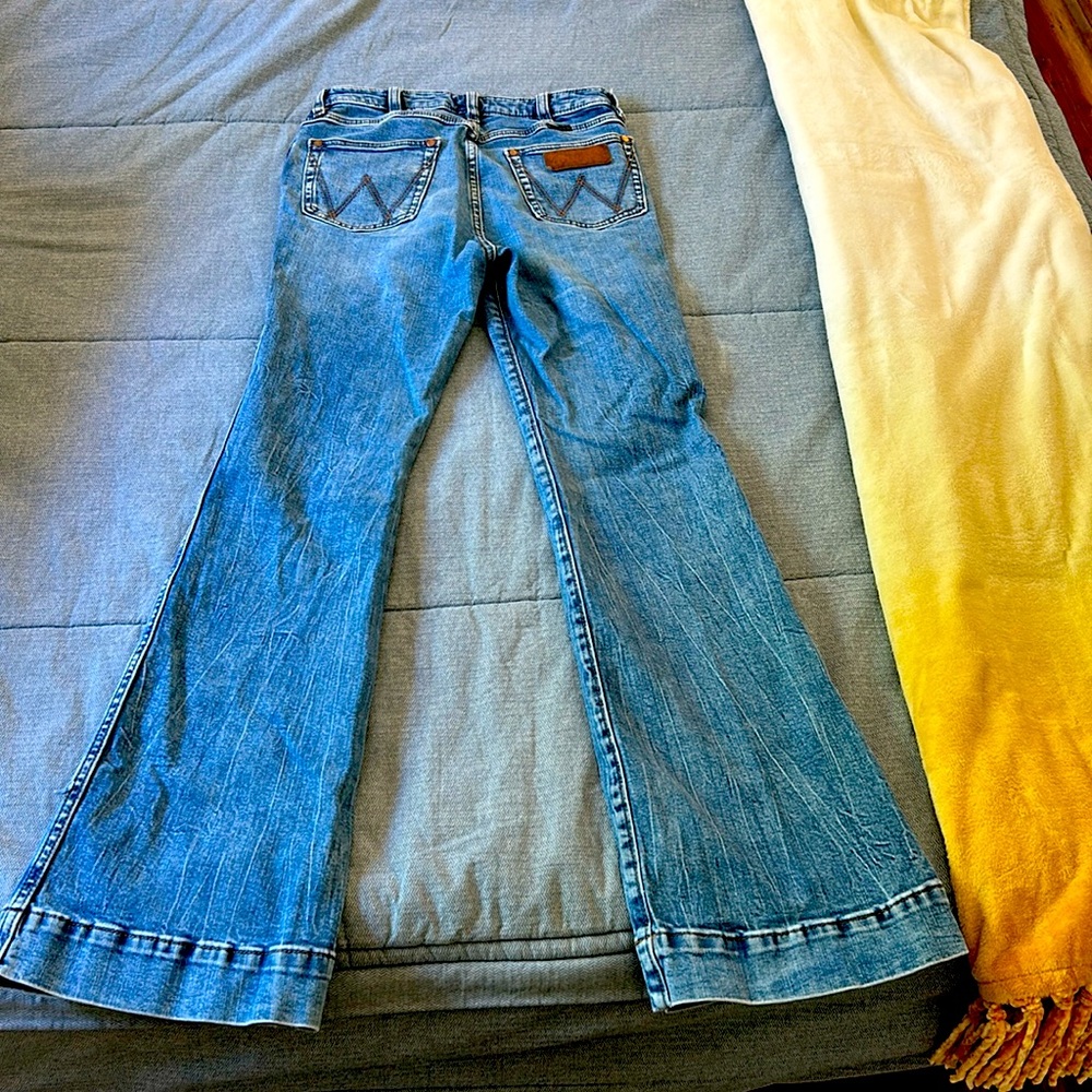 High rise wrangler trousers